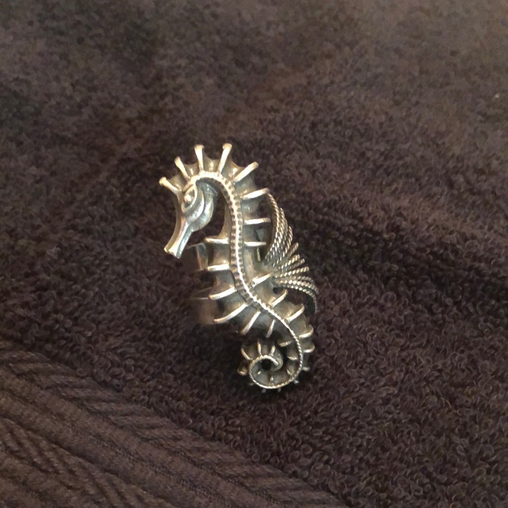 Sterling Silver Vintage Seahorse Ring size 8.5